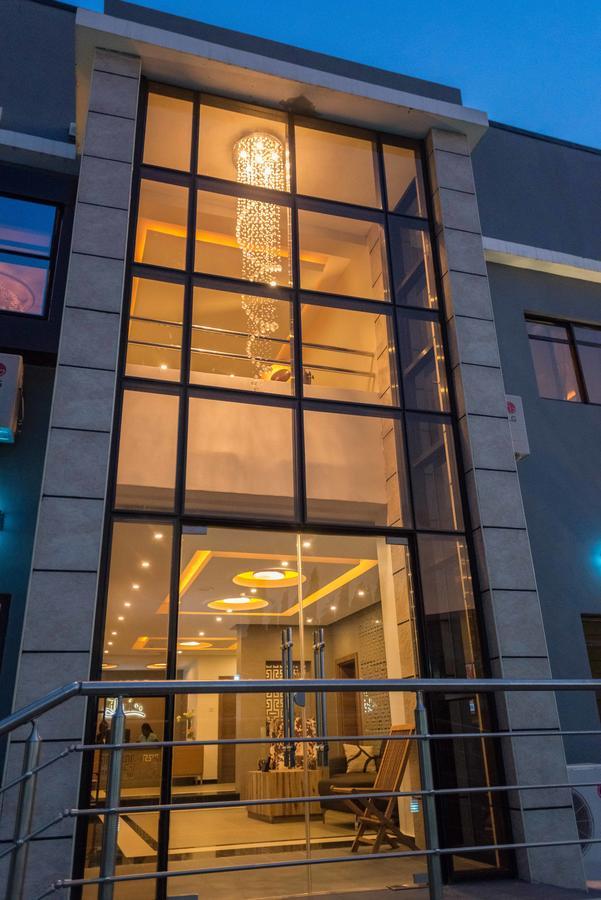 Iris Hotel Wuse 2 Abuja Exterior foto